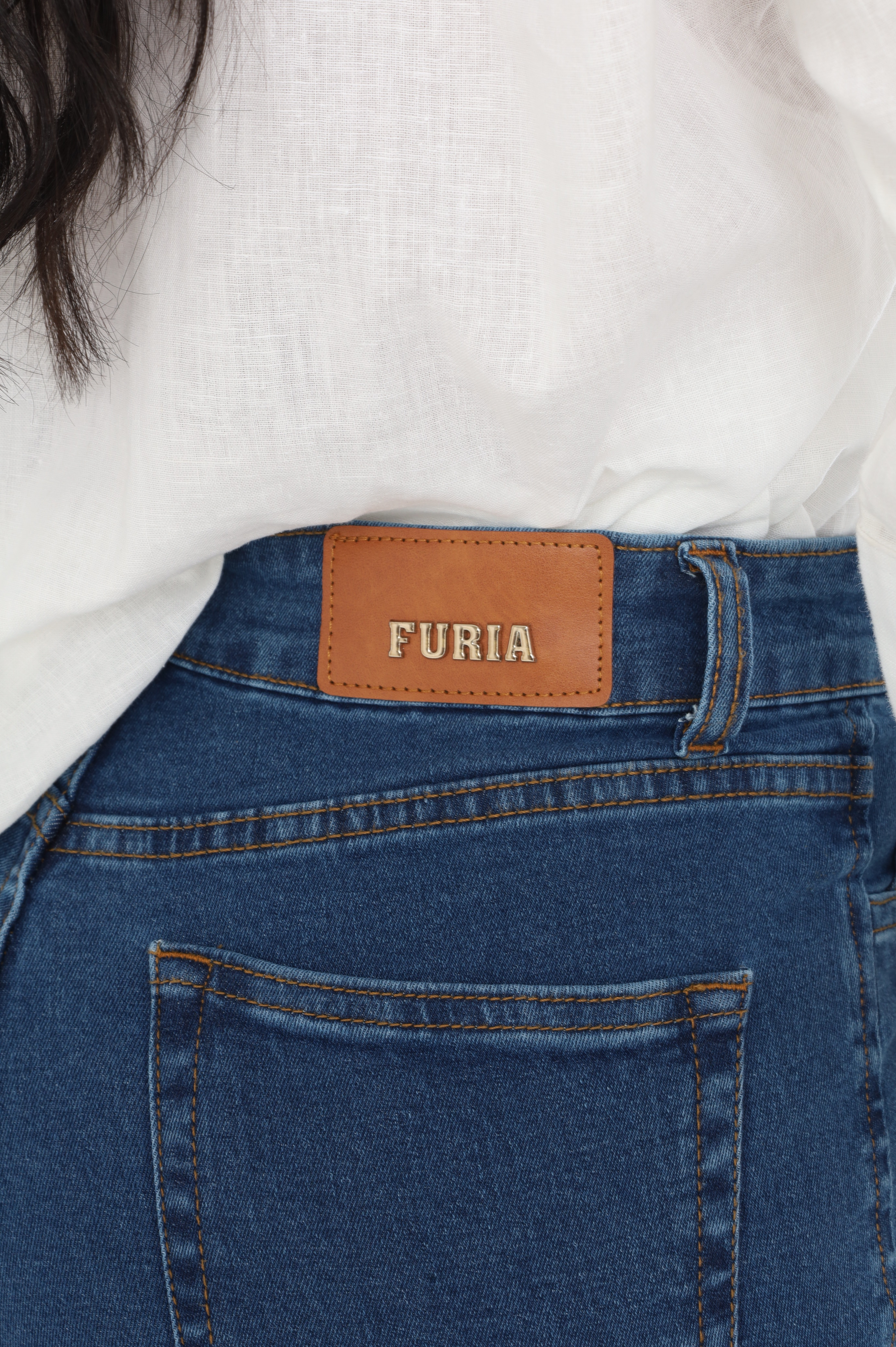 Calça Jeans Flare Feminina – Elegância e Alongamento da Silhueta FURIA Jeans - Imagem 10